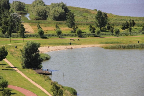 Foto van Villa Oesterdam | 6 personen - Vakantiehuis in Tholen - AreaSummer20KM