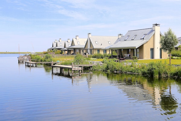 Foto van Villa OesterdamComfort | 6 personen - Vakantiehuis in Tholen - ExteriorSummer