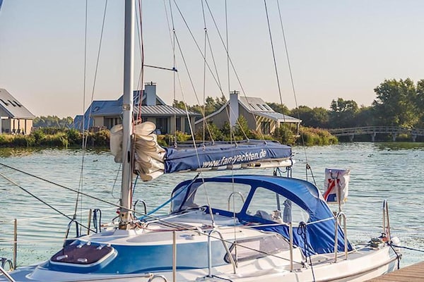 Foto van Villa Oesterdam Deluxe | 8 slaapplaatsen - Vakantiehuis in Tholen - AreaSummer20KM