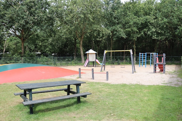 Foto van Chalet in Duinhoeve in Van Gogh Stijl - Vakantiehuis in Udenhout - ParkFacilities
