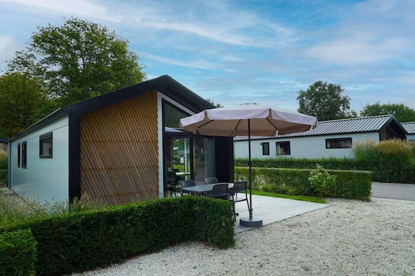 Foto van Huisdiervriendelijk chalet in de buurt van Efteling - ExteriorSummer