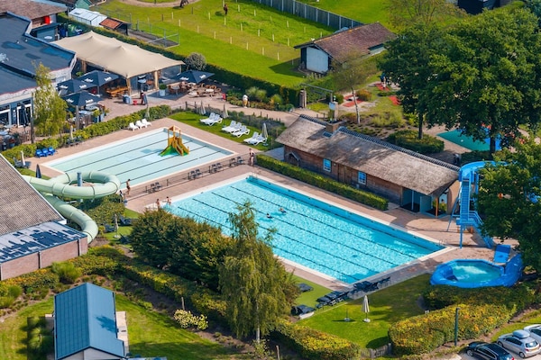 Foto van Huisdiervriendelijk chalet in de buurt van Efteling - AreaSummer1KM