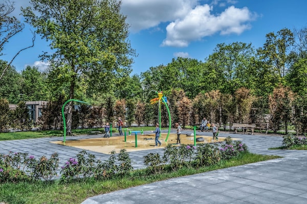 Foto van Lodge in Schaijk met Tuinterras - Vakantiehuis in Schaijk - ParkFacilities