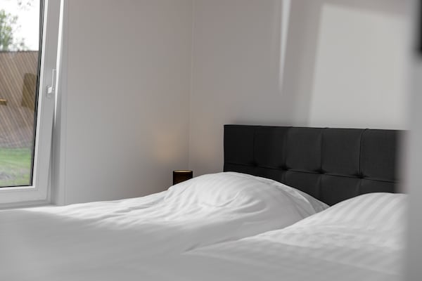 Foto van Lodge in Schaijk bij Vakantiepark - Vakantiehuis in Schaijk - BedRoom