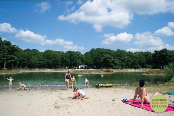 Foto van Lodge in Schaijk bij Vakantiepark - Vakantiehuis in Schaijk - AreaSummer5KM