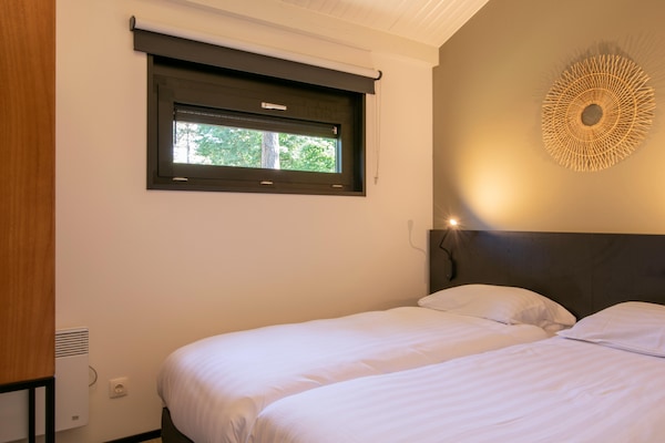 Foto van Chalet in Eindhoven bij Bospark 't Wolfsven - Vakantiehuis in Mierlo - BedRoom