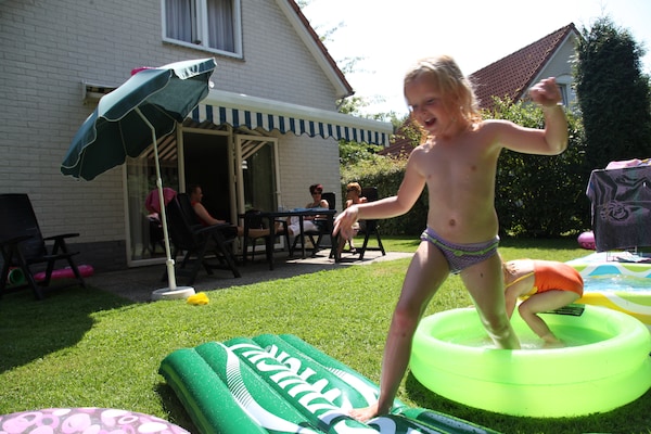 Foto van Villa in Arcen met ligbad en combimagnetron - Vakantiehuis in Arcen - ParkFacilities
