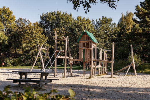 Foto van Bungalow in Weerterbergen met Haard - Vakantiehuis in Weert - ParkFacilities