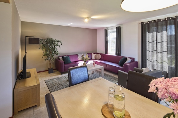 Foto van Boerderij in Limburg met Sauna & Zwembad - Vakantiehuis in Roggel - LivingRoom