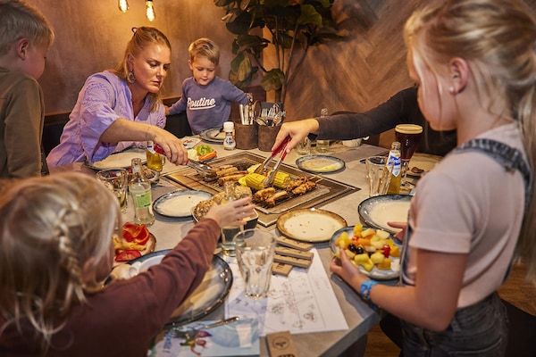Foto van Boerderij in Limburg met Sauna & Zwembad - Vakantiehuis in Roggel - ParkFacilities