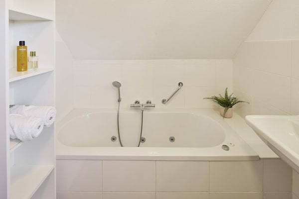 Foto van Boerderij in Limburg bij Maasplassen - Vakantiehuis in Roggel - BathRoom