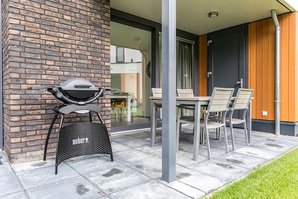 Foto van Bungalow in Limburg met Subtropisch Zwembad - Vakantiehuis in Roggel - TerraceBalcony