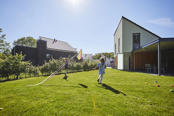 Foto van Bungalow in Limburg met Subtropisch Zwembad - Vakantiehuis in Roggel - GardenSummer