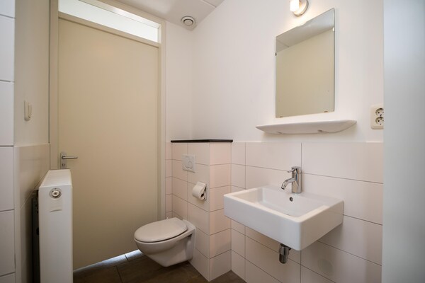 Foto van Ontsnapping uit een kwispelend meer - Vakantiehuis in Heel - BathRoom