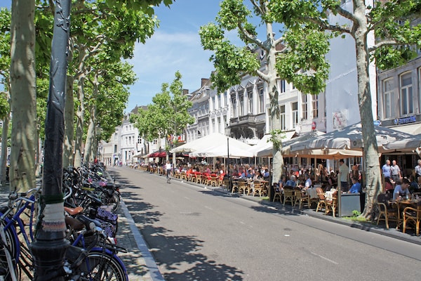 Foto van Villa in Maastricht met Sauna & Bubbelbad - Vakantiehuis in Maastricht - AreaSummer5KM