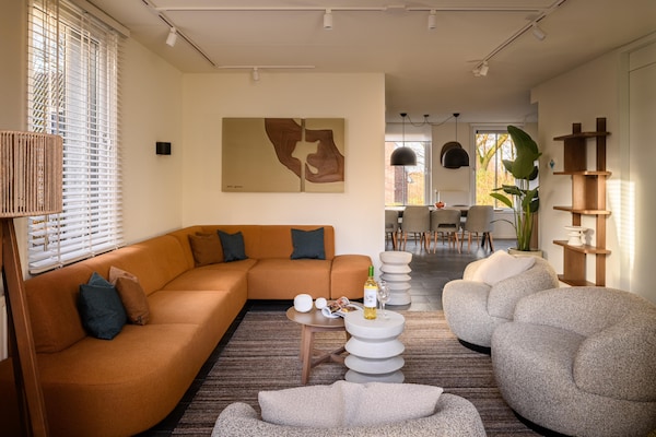 Foto van Villa in Maastricht met Sauna & Bubbelbad - Vakantiehuis in Maastricht - LivingRoom