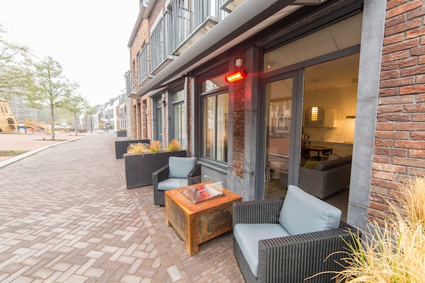 Foto van Moderne retraite in Maastricht - Vakantiehuis in Maastricht - TerraceBalcony