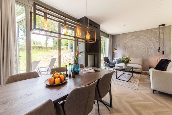 Foto van Stijlvolle villa met open haard - Vakantiehuis in Maastricht - DiningRoom