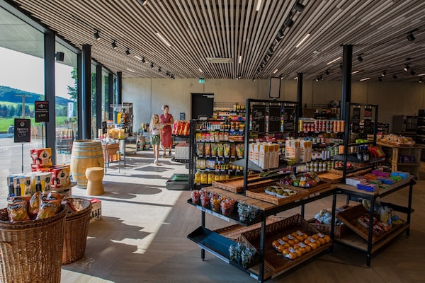 Foto van Leuke heuvellodge in Gulpen met geweldig uitzicht - Vakantiehuis in Gulpen - ParkFacilities