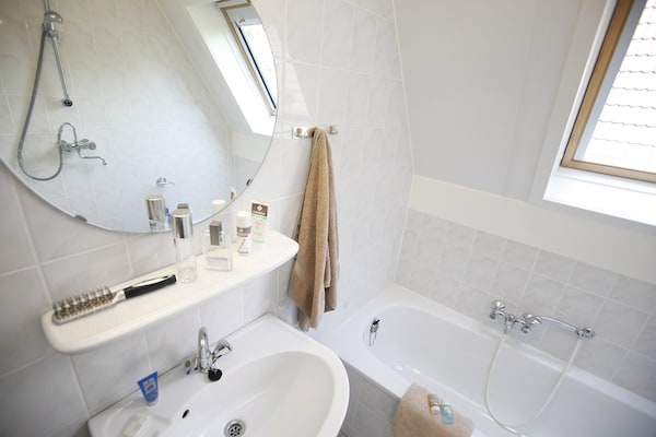 Foto van Vakantiehuis met tuin - Vakantiehuis in Plasmolen - BathRoom