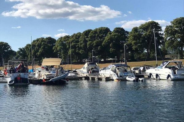 Foto van Chalet in Gelderland met ruime tuin - Vakantiehuis in Lathum - AreaSummer20KM