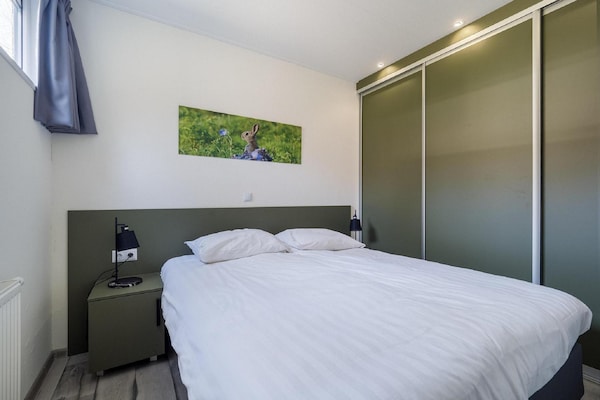 Foto van Luxe verblijf nabij Veluwepark - Vakantiehuis in Hoenderloo - BedRoom