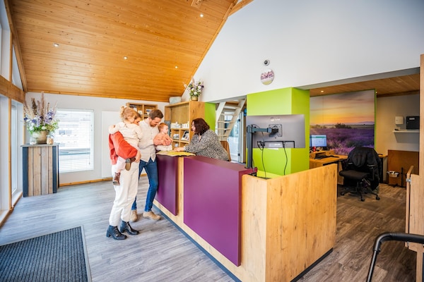 Foto van Luxe verblijf nabij Veluwepark - Vakantiehuis in Hoenderloo - ParkFacilities