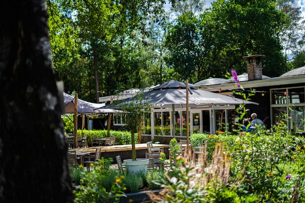 Foto van Elegant landchalet in Gelders - Vakantiehuis in Hoenderloo - ParkFacilities