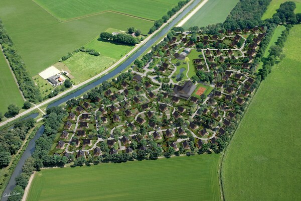 Foto van Stijlvol Toevluchtsoord in Hellendoorn - Vakantiehuis in Hellendoorn - ExteriorSummer