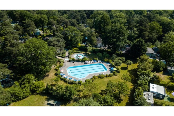Foto van Lodge in Markelo met Sauna en Zwembad - Vakantiehuis in Markelo - ParkFacilities