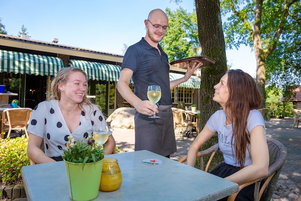 Foto van Chique Chalet Vlakbij Almelo - Vakantiehuis in Hoge Hexel - ParkFacilities