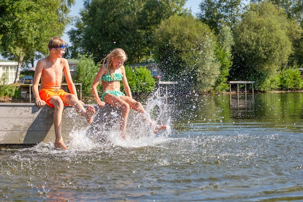Foto van Chique Chalet Vlakbij Almelo - Vakantiehuis in Hoge Hexel - ParkFacilities