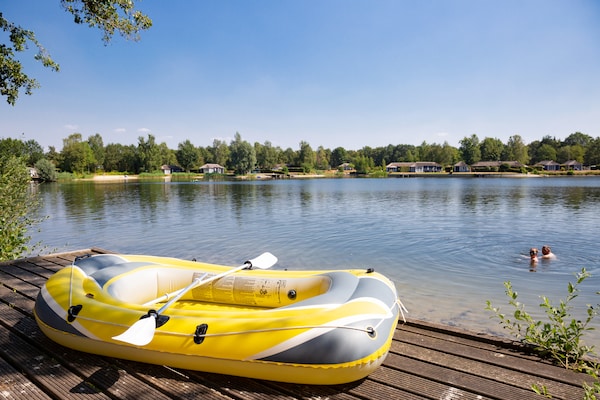 Foto van Chique Chalet Vlakbij Almelo - Vakantiehuis in Hoge Hexel - ParkFacilities