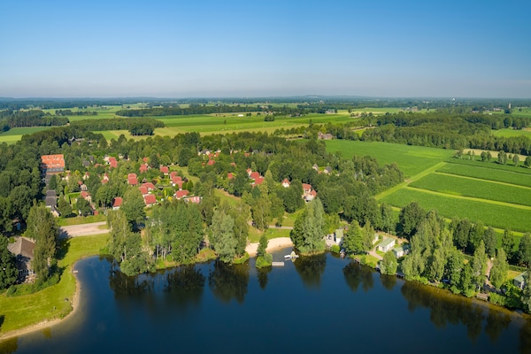 Foto van Chique Chalet Vlakbij Almelo - Vakantiehuis in Hoge Hexel - AreaSummer1KM