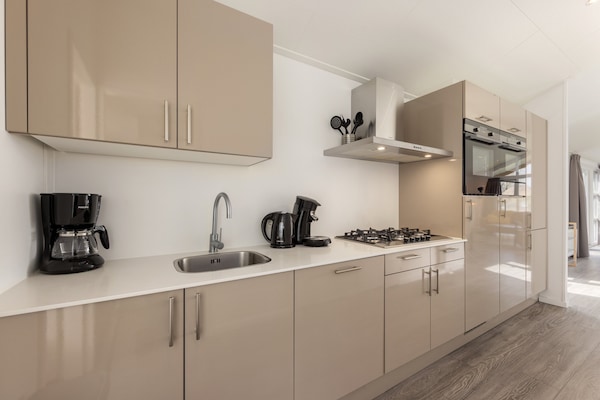 Foto van Schilderachtig toevluchtsoord aan het meer - Vakantiehuis in Hoge Hexel - Kitchen