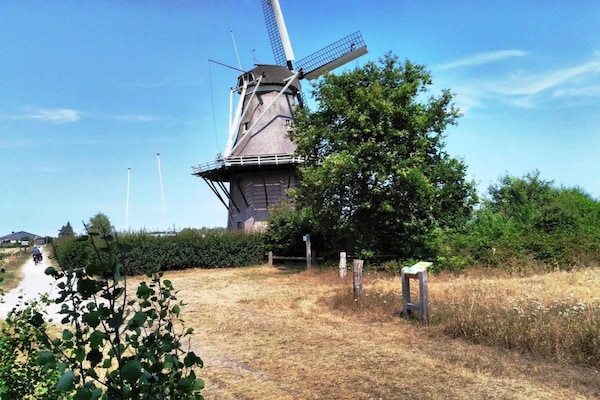 Foto van Luxe Familietent met Speelruimte - Vakantiehuis in Balkbrug - AreaSummer20KM