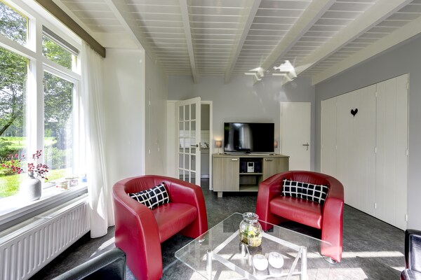 Foto van Rustige vakantie in Dalfsen - Vakantiehuis in Dalfsen - LivingRoom