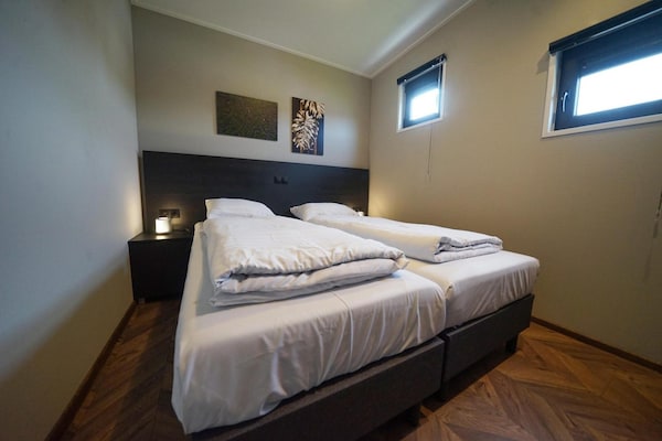 Foto van Chalet midden in de natuur met terras voor 6 - Vakantiehuis in Kampen - BedRoom