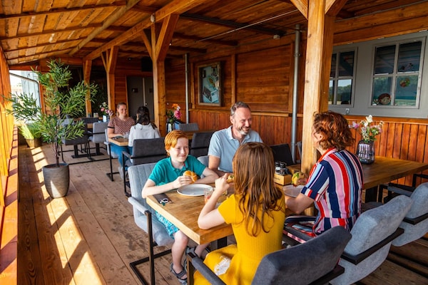 Foto van Chalet midden in de natuur met terras voor 6 - Vakantiehuis in Kampen - AreaSummer1KM
