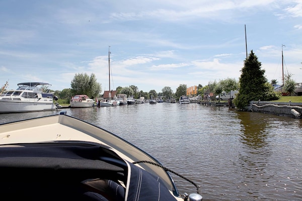 Foto van Luxe villa aan het water - Vakantiehuis in Ossenzijl - AreaSummer5KM