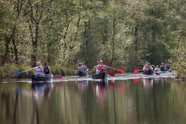 Foto van Grachtenvilla met terras - Vakantiehuis in Ossenzijl - AreaSummer20KM