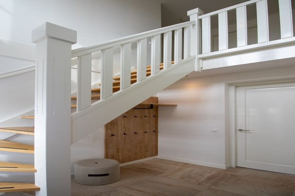 Foto van Villa in Friesland met Sauna en Steiger - Vakantiehuis in Delfstrahuizen - HallReception