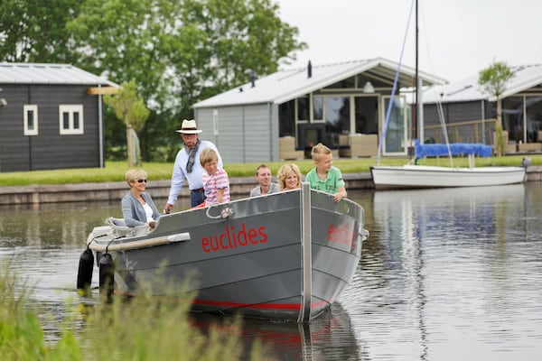 Foto van Modern chalet vlakbij het Sneekse Meer - Vakantiehuis in Terkaple - AreaSummer1KM