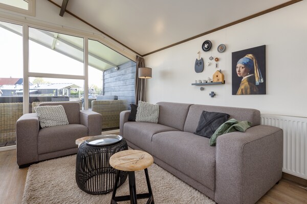 Foto van Modern chalet vlakbij het Sneekse Meer - Vakantiehuis in Terkaple - LivingRoom