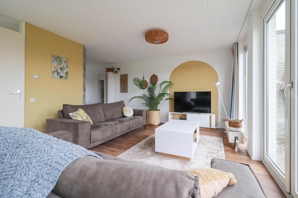Foto van Vakantiehuis aan het water in Friesland - Vakantiehuis in Makkum - Untagged
