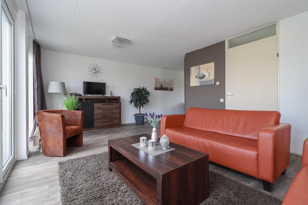 Foto van Vakantiehuis aan het water in Friesland - Vakantiehuis in Makkum - Untagged