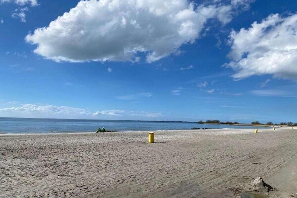 Foto van Mooie villa met serre - Vakantiehuis in Makkum - AreaSummer20KM
