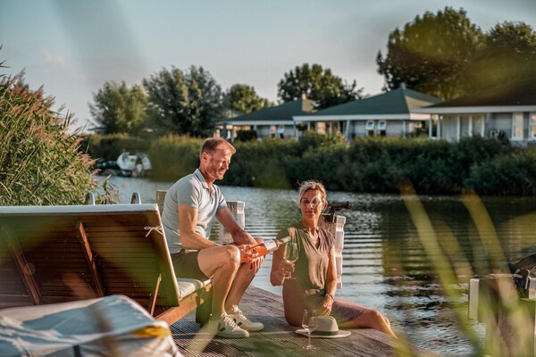 Foto van Prachtige villa met wintertuin. - Vakantiehuis in Makkum - Untagged