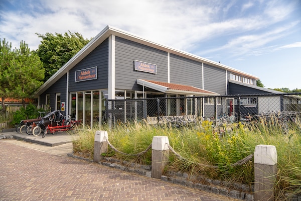 Foto van Gezellige villa nabij zee en duinen - Vakantiehuis in Hollum - ParkFacilities