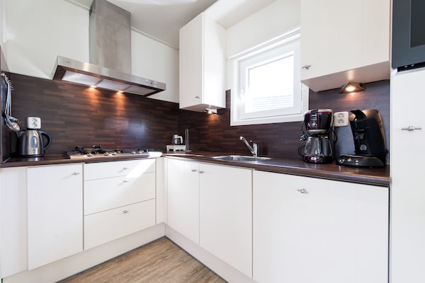 Foto van Vakantiehuis Hollum Familie - Vakantiehuis in Hollum-Ameland - Kitchen